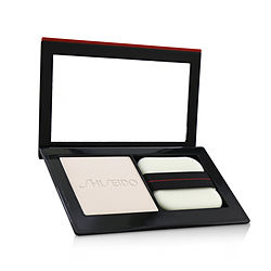 Shiseido Synchro Skin Invisible Silk Pressed Powder - # Translucent Matte  --10g/0.35oz By Shiseido